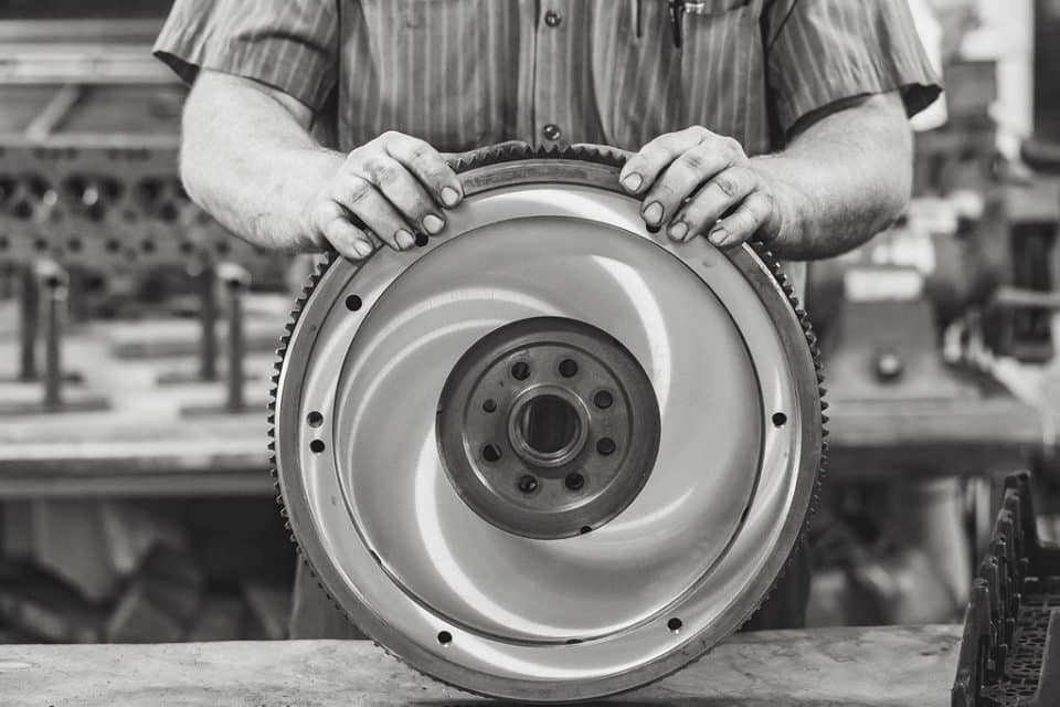 Flywheel Resurfacing [Flywheel Grinding] Baril Engine